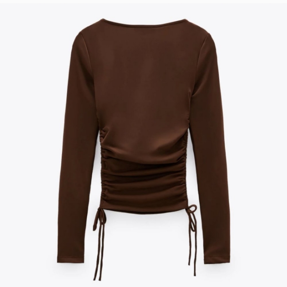 Zara Square Neckline Ruched Long Sleeves Top - Picture 4 of 7